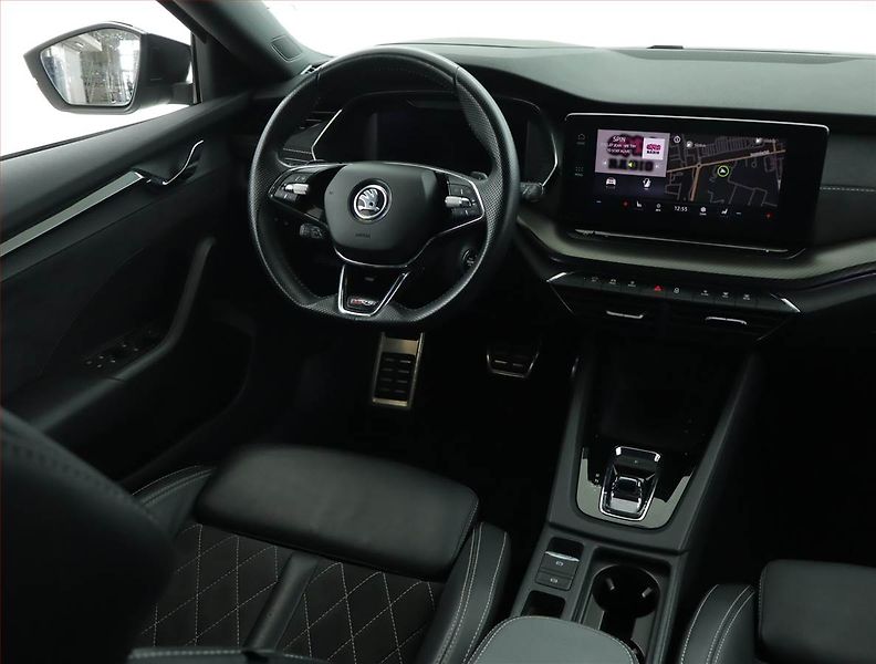 Škoda Octavia (2021) RS 2.0 TSI - fotka 7 z 17