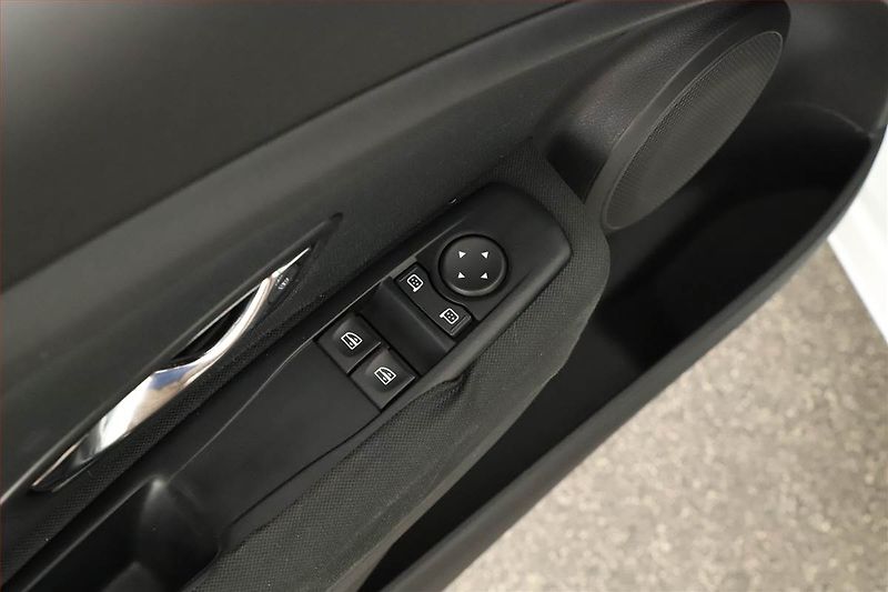 Renault Mégane (2014) 1.6 16V, LPG, po STK, Tažné - fotka 13 z 13