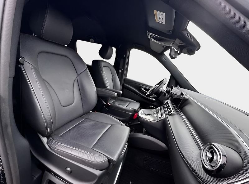 Mercedes-Benz Třídy V 4M Exclusive XL AIRMATIC - fotka 12 z 23