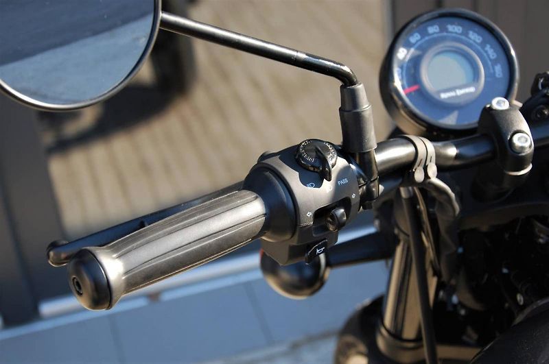 Royal Enfield HNTR 350 (2026) - fotka 17 z 25