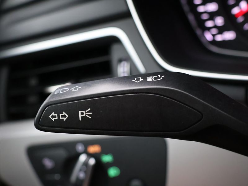 Audi A4 Avant 2,0 TDI 120kW S-tronic - fotka 20 z 39