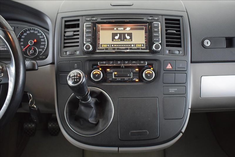 Volkswagen California 2,0 TDI, NAVI,serviska, - fotka 27 z 44