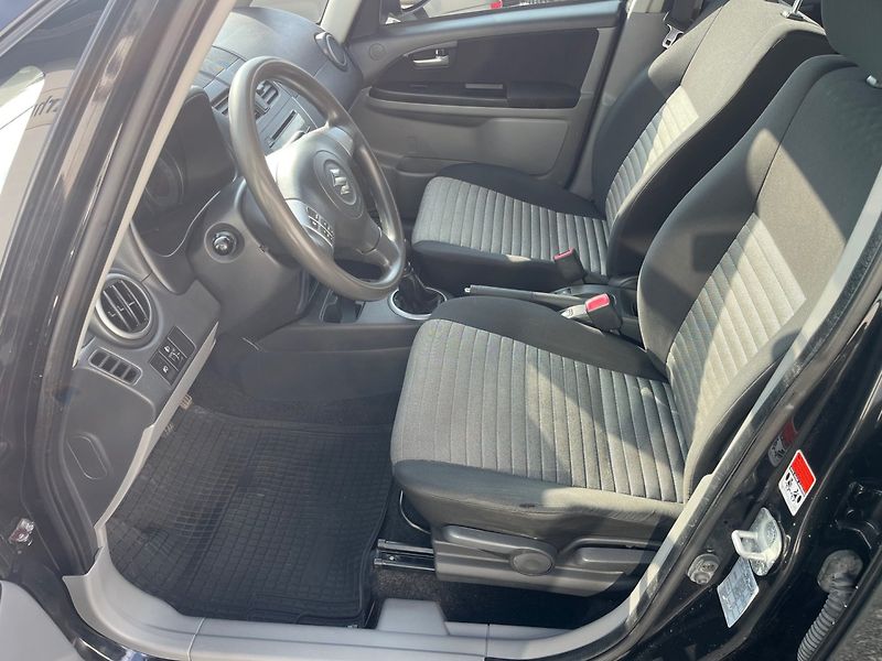 Suzuki SX4 (2013) 1.6 i 4x4 Nová STK - fotka 7 z 16