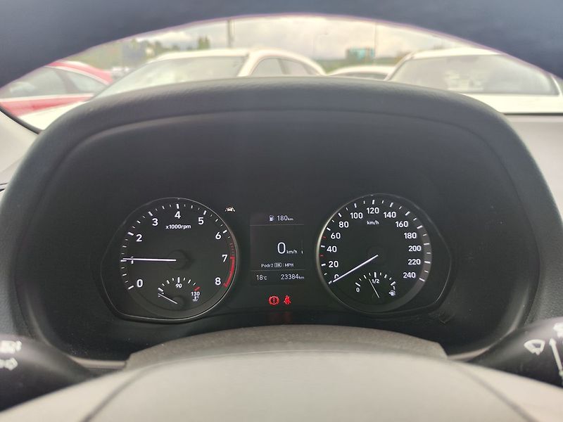 Hyundai i30 1.0 T-GDI/88kW Comfort - fotka 13 z 27