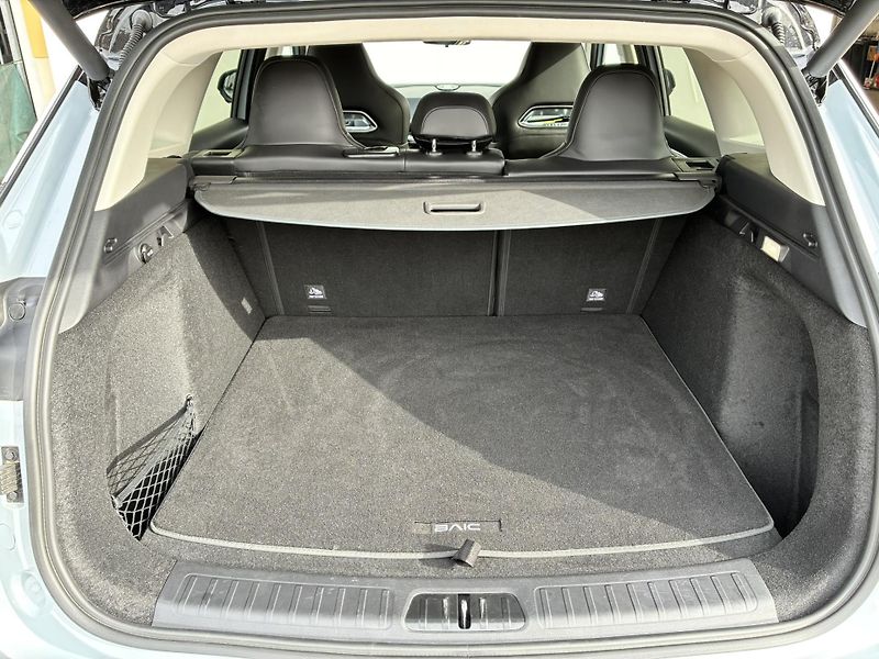 BAIC X55 1.5T 130kW 7DCT ALL IN - fotka 12 z 25
