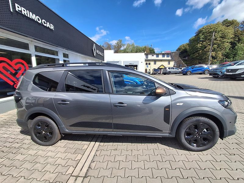 Dacia Jogger (2026) Extreme Eco-G 120 auto 5 míst - fotka 4 z 35