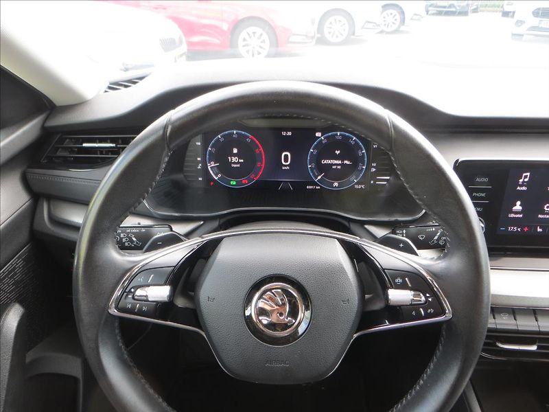 Škoda Octavia 2,0 TDI 85kw Ambition DSG - fotka 23 z 26