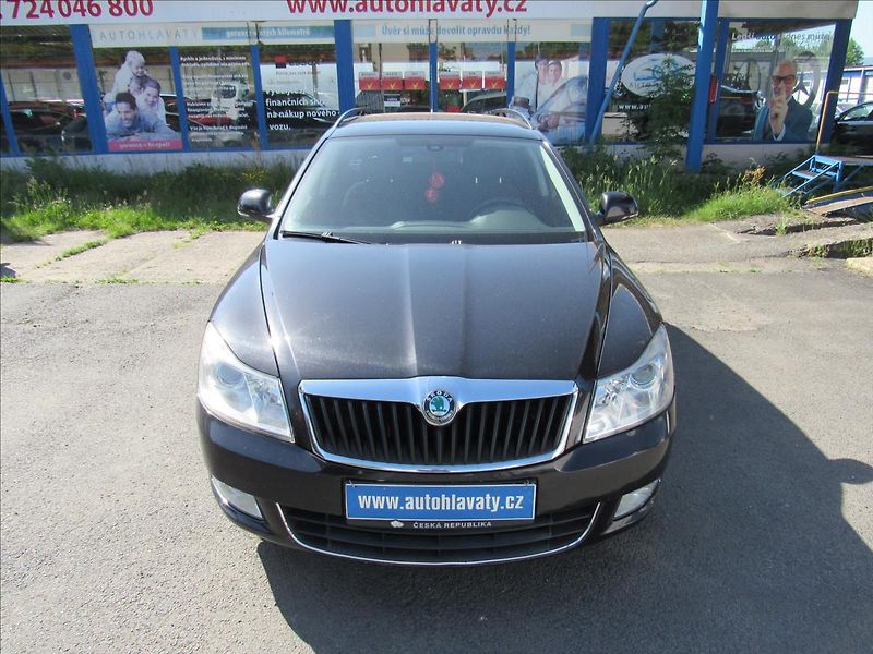 Škoda Octavia 1,6 TDI 77kW Combi - fotka 2 z 27