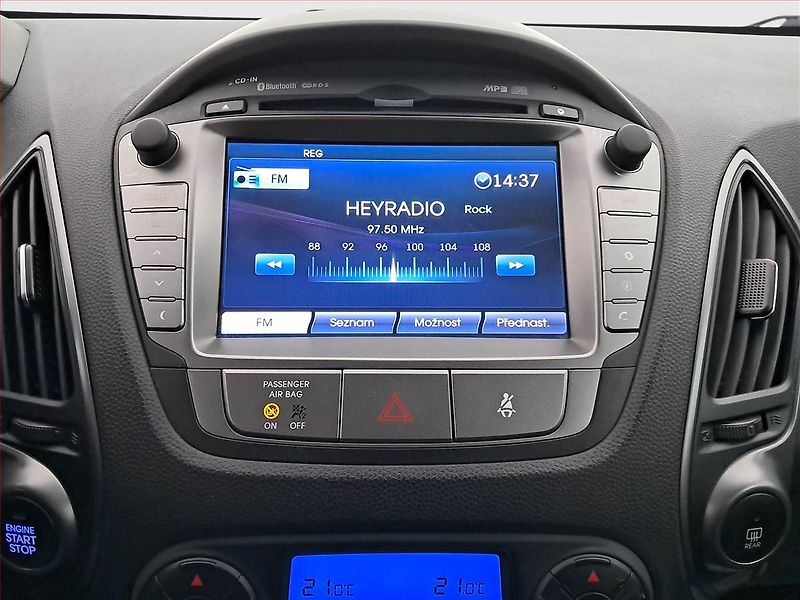 Hyundai ix35 (2013) 1.6 GDI, Navi, Tempomat - fotka 12 z 16