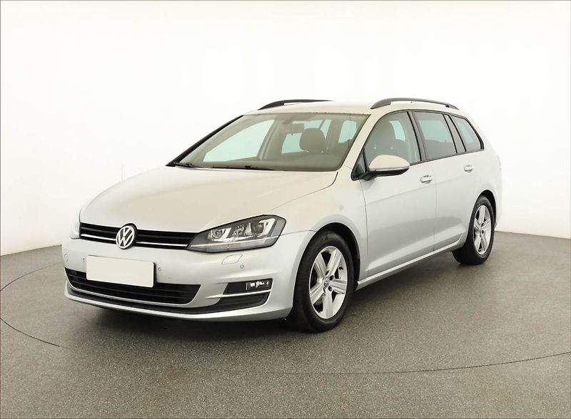 Volkswagen Golf (2014) 2.0 TDI, Serv.kniha, Navi - fotka 2 z 20
