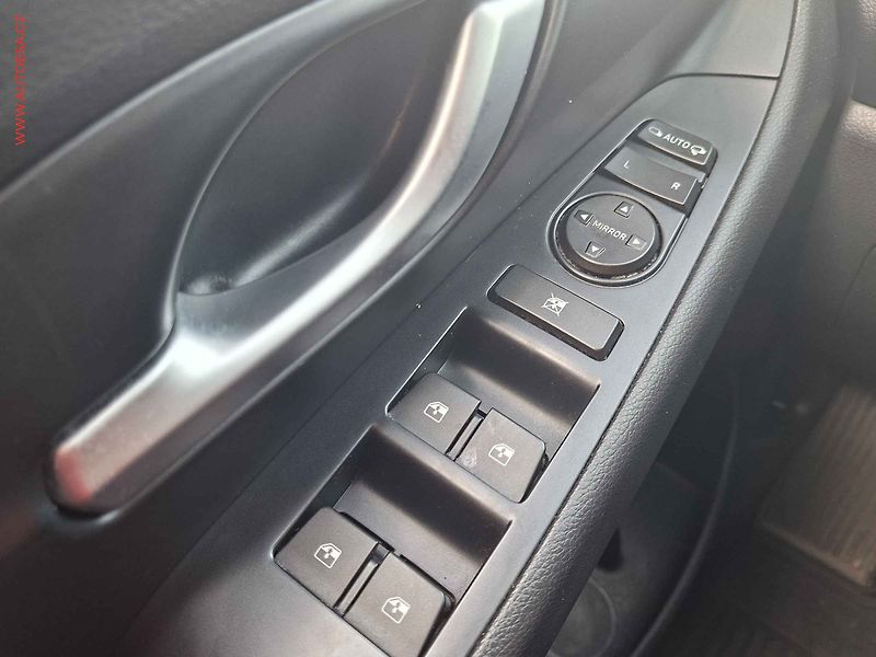Hyundai i30 (2018) 1.4 TGDi, 2.maj,ČR, AC, tempo - fotka 11 z 19