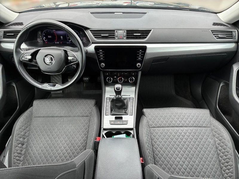 Škoda Superb (2022) AMBITION 2.0TDI 110kW CZ DPH - fotka 9 z 11