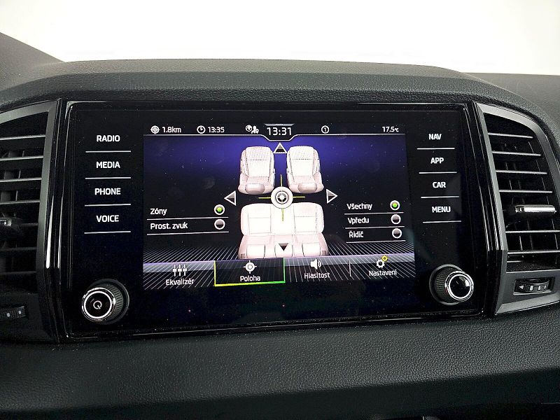 Škoda Karoq (2025) 1.5TSi 110kW DSG SPORTLINE TAŽ - fotka 23 z 35