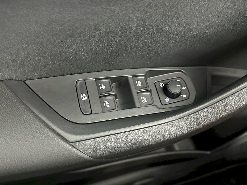 Škoda Karoq (2025) DSG 2.0TDI 110kW 4x4 SportLine - fotka 27 z 33