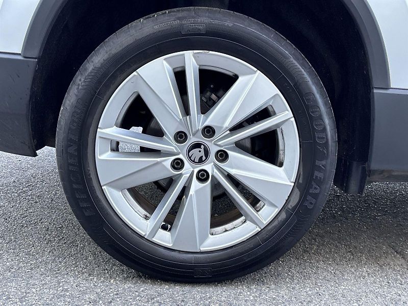 Škoda Karoq (2023) 1.5 TSI Style + - fotka 26 z 28