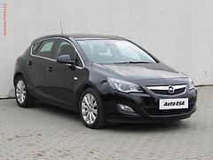 Opel Astra (2010) 1.4T, Cosmo, bixen - fotografie inzerátu