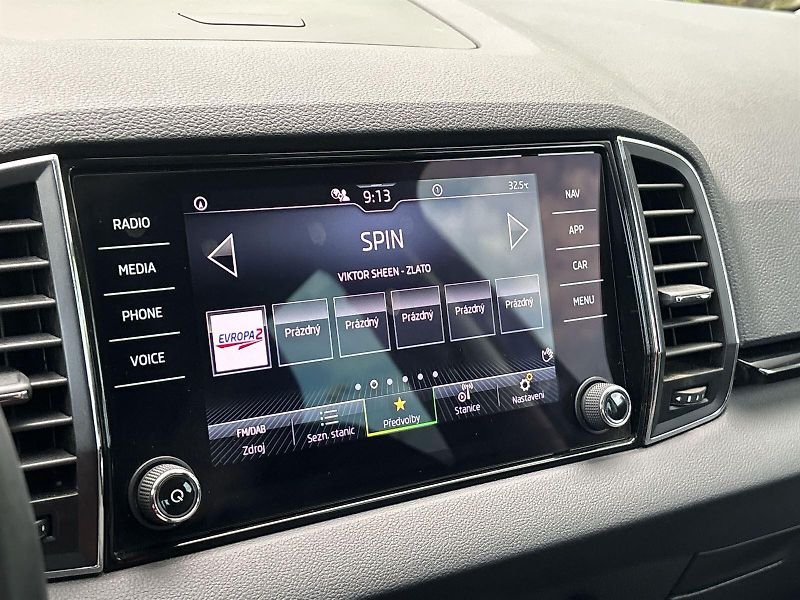 Škoda Karoq (2022) 1.5 TSI DSG Style - fotka 13 z 31