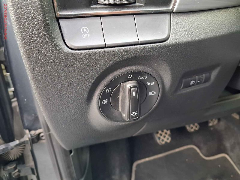 Škoda Fabia (2015) 1.2 TSi, Edition, +kola - fotka 14 z 16