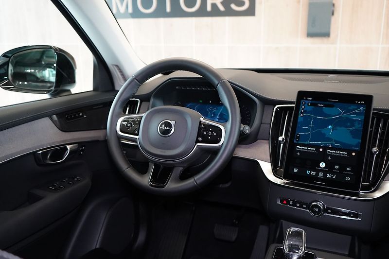 Volvo XC90 B5 PLUS Bright, Vzduch, 360° - fotka 49 z 50