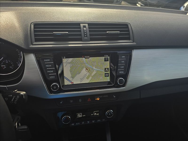 Škoda Fabia III 1,0 TSi 70KW Drive - fotka 18 z 44