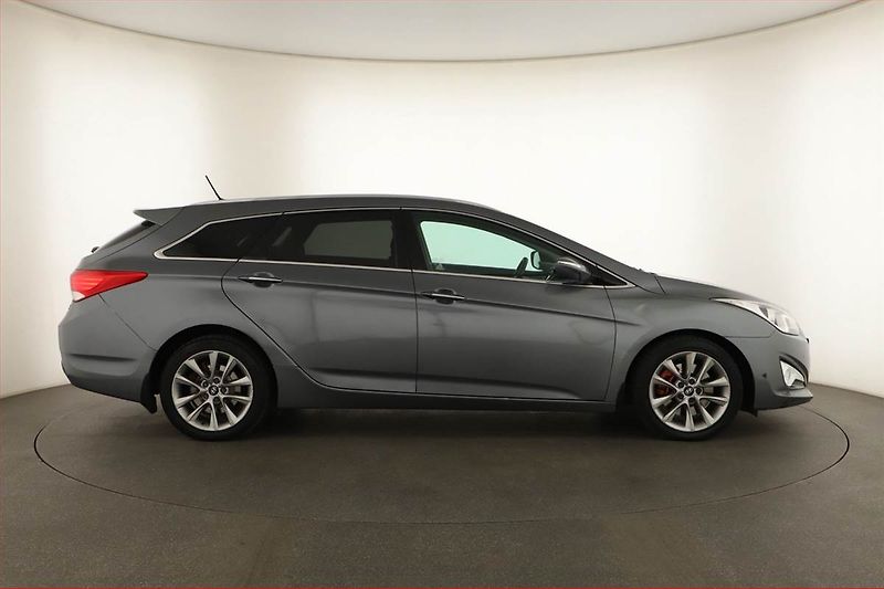 Hyundai i40 (2014) 1.7 CRDi, Automat, Tempomat - fotka 6 z 15