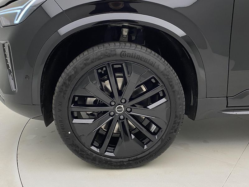 Volvo XC90 (2026) B5 AWD AUT BLACK EDITION ULTRA - fotka 19 z 73