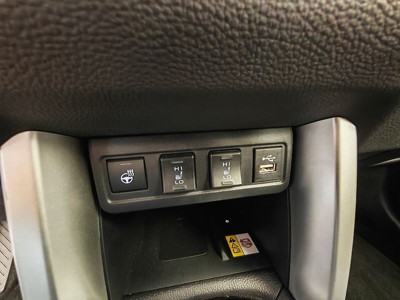 Toyota Corolla Cross 2.0 Hybrid (197 k) Comfort 4x4 - fotka 37 z 43