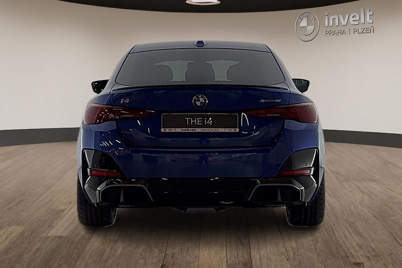 BMW i4 xDrive40 - fotka 4 z 14