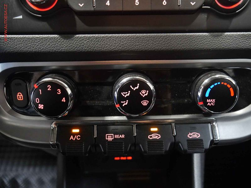 Kia Rio (2011) 1.25 CUUT, ČR, AC, tažné - fotka 13 z 15