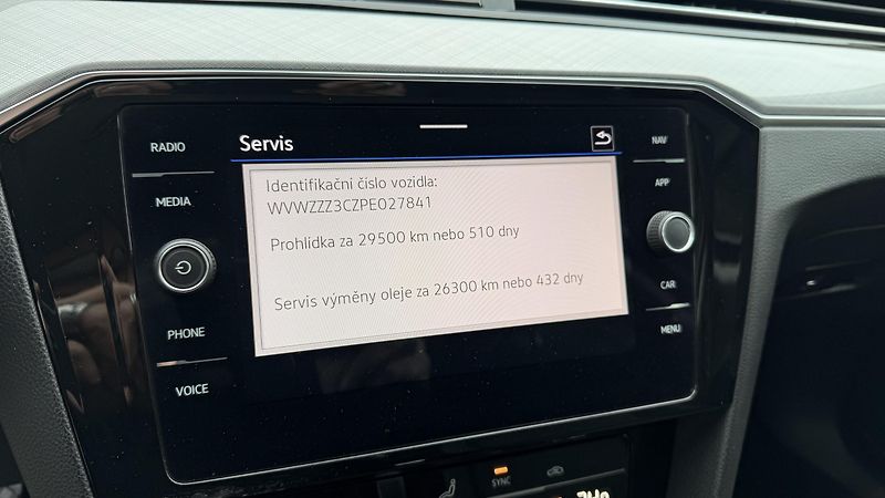 Volkswagen Passat (2023) 2.0TDI,DSG,ZÁRUKA,LED,DIESEL - fotka 53 z 60