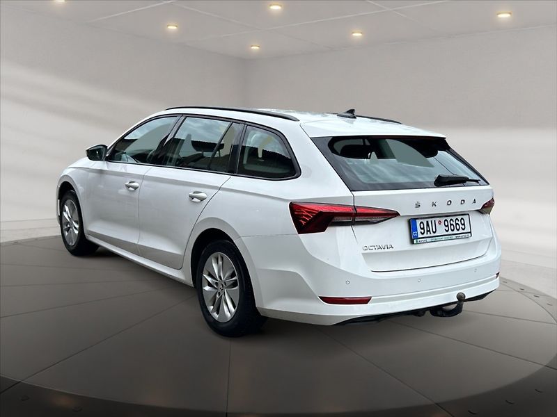 Škoda Octavia 2,0 TDI 85 Ambition - fotka 4 z 11