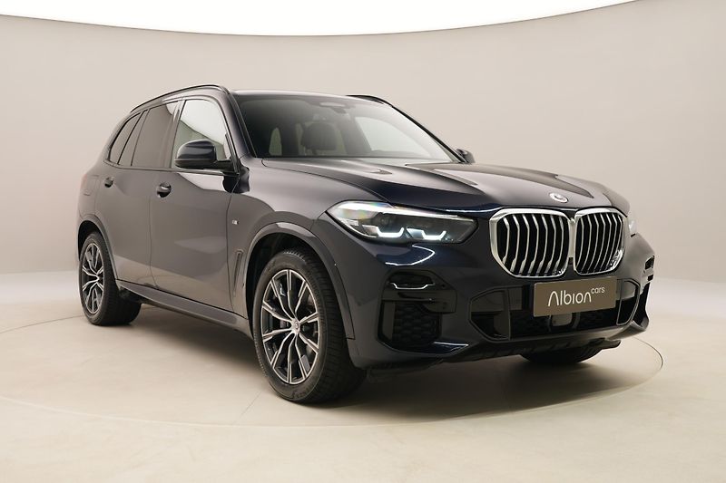 BMW X5 xDRIVE 30d M-PAKET AUT CZ - fotka 14 z 85