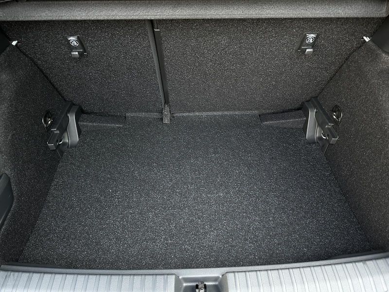 Škoda Kamiq 1.5TSi DSG Monte Carlo 150PS M - fotka 46 z 48