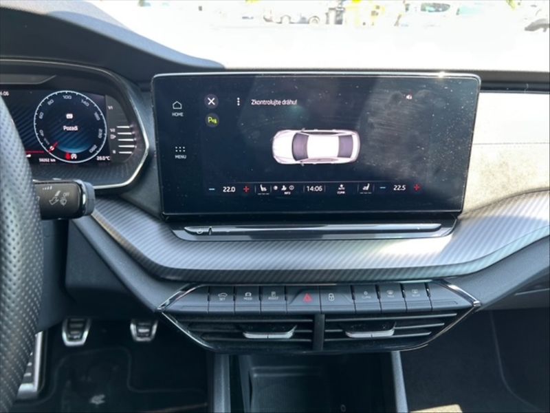 Škoda Octavia 2,0 TSI RS - fotka 10 z 11