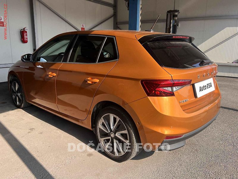 Škoda Fabia (2021) 1.0 TSi, 1.maj,ČR, LED, NAVI - fotka 2 z 3