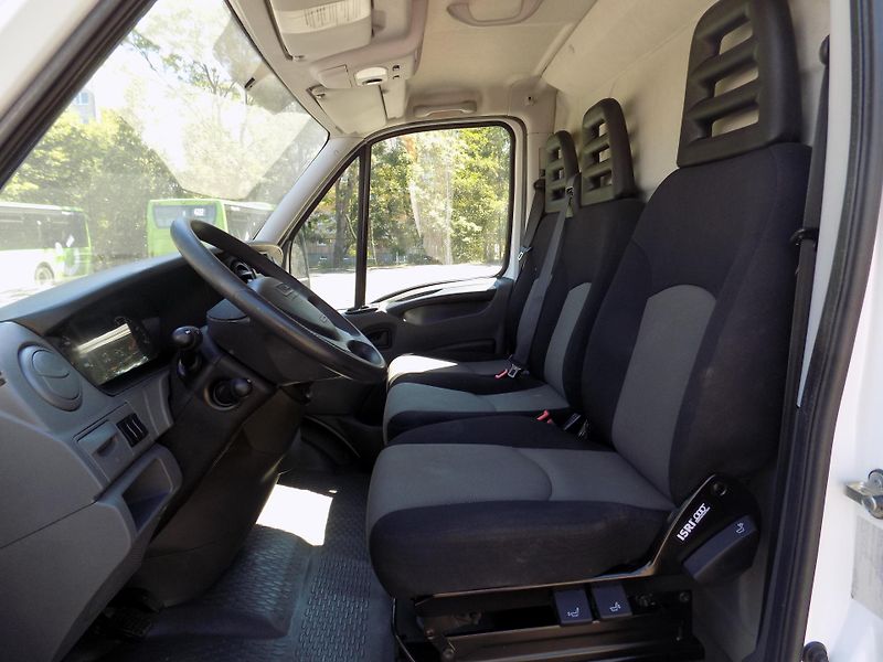 Iveco Daily (2012) 2,3 93KW 35 S 13 MAXI - fotka 17 z 44