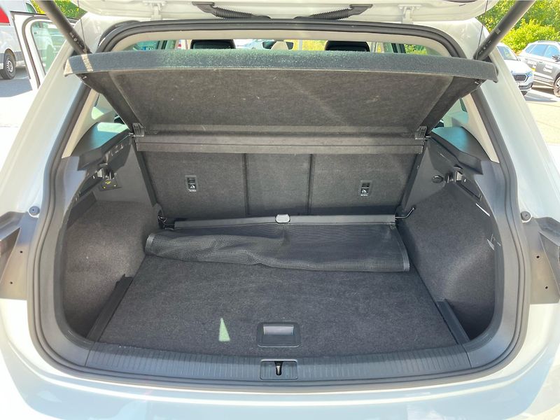 Volkswagen Tiguan 2.0TDI 110kW DSG Business Prem - fotka 29 z 30
