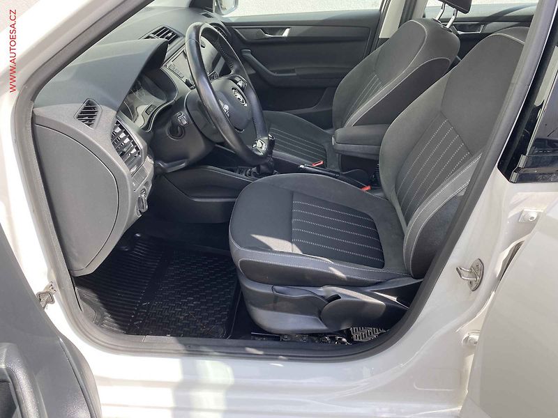 Škoda Fabia (2021) 1.0 TSi, 2.maj,ČR, Style, - fotka 9 z 18