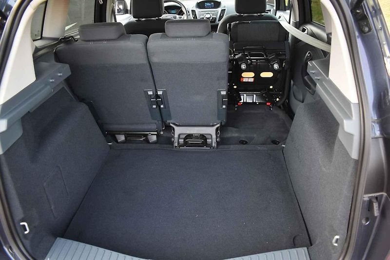 Ford C-Max druhé generace je povedené auto