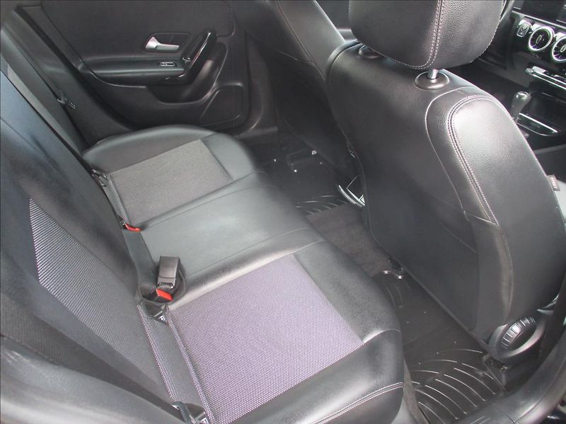 Mercedes-Benz CLA 1,5 180D, digiklima,servis, - fotka 11 z 51