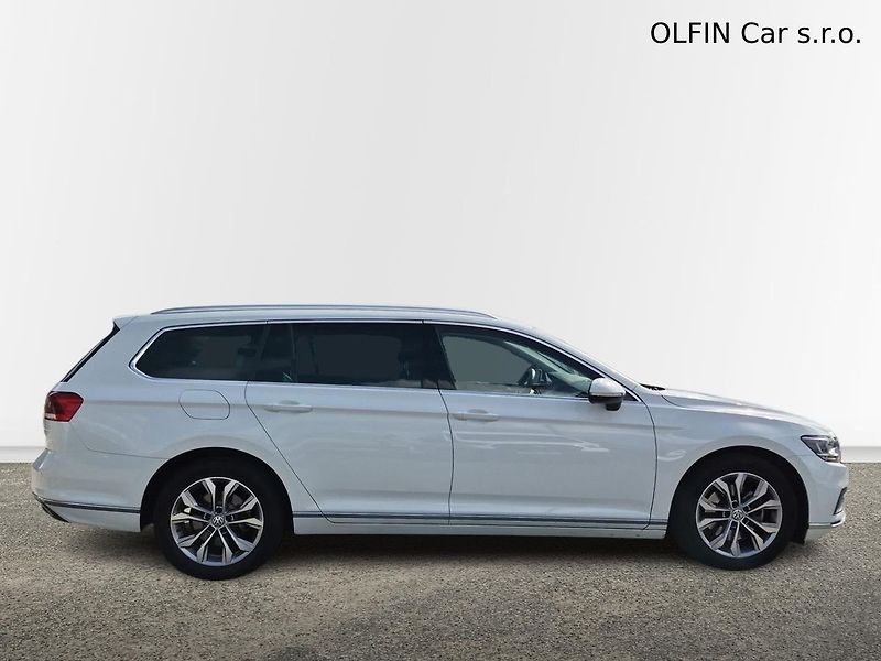Volkswagen Passat Elegance Variant 2.0 TDI 110kw - fotka 6 z 24