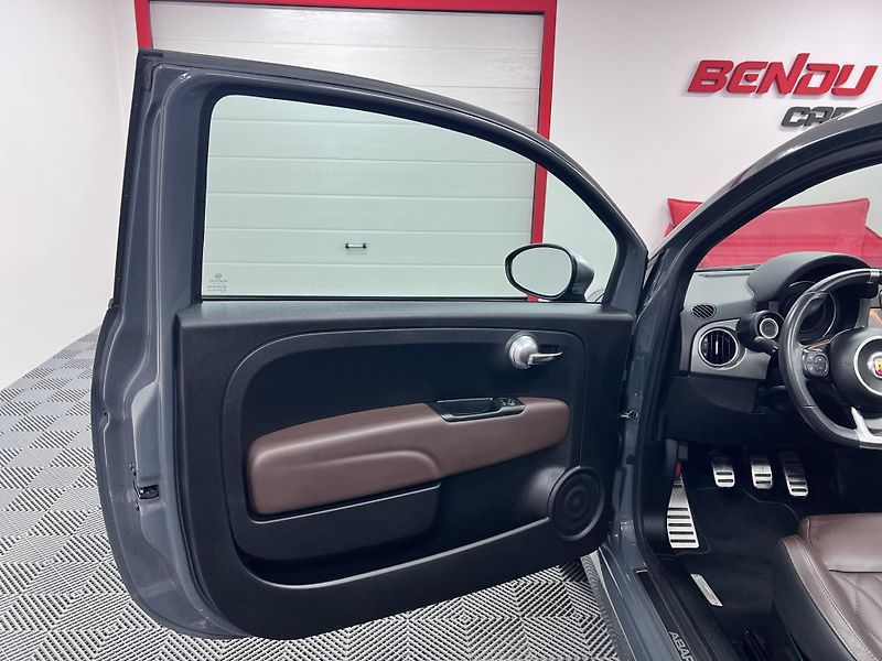 Fiat 500C Abarth 595C Turismo manuál - fotka 16 z 34