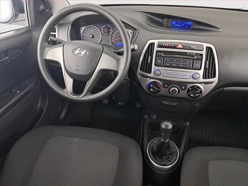Hyundai i20 (2014) 1.2, Serv.kniha - fotka 7 z 18