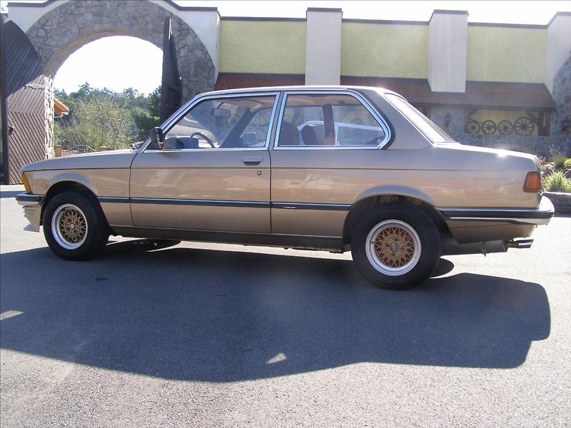 BMW Řada 3 1,8 - fotka 6 z 28