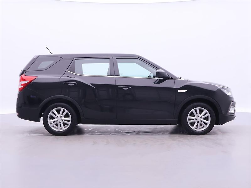 SsangYong XLV 1,6 e-XDi 85kW Klima 1.Maj - fotka 8 z 31