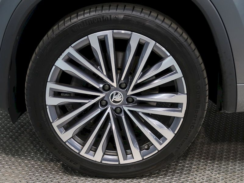Škoda Kodiaq (2023) LAURIN&KLEMENT 2.0TDI 147KW 4x - fotka 12 z 50