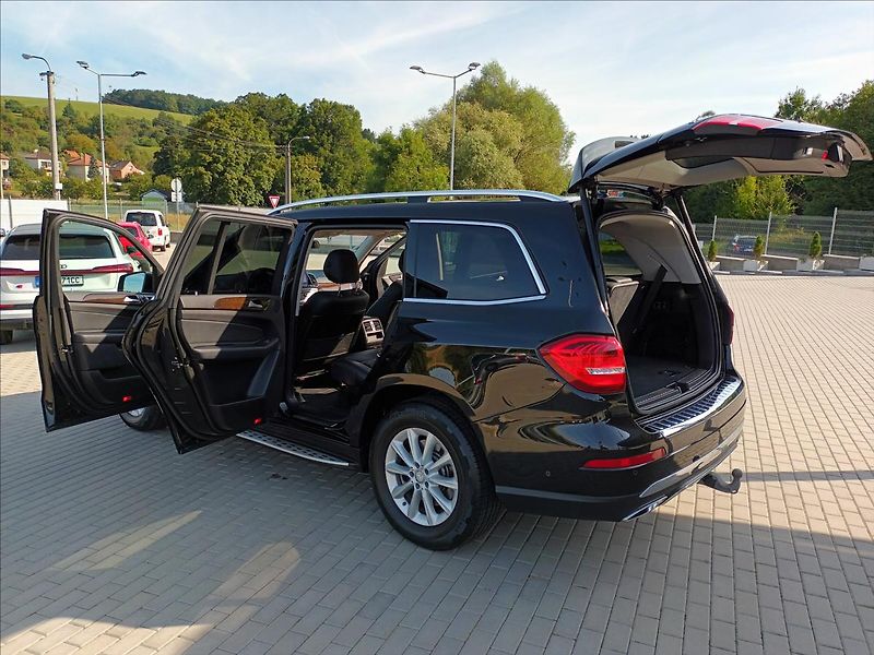 Mercedes-Benz GLS 3,0 350 d 4MATIC,DPH,TAŽNÉ - fotka 10 z 51