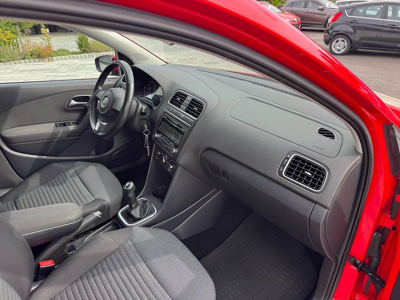 Volkswagen Polo (2011) 4Friends 1.2i 44kW - fotka 26 z 33