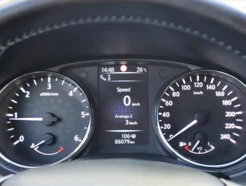 Nissan Qashqai (2016) 1.6 dCi, Kůže, Navi, Tempomat - fotka 10 z 17