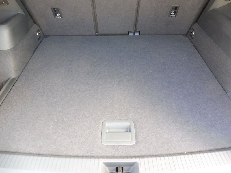 Volkswagen Tiguan (2025) People 1,5 eTSI 96kW mHEV DSG - fotka 22 z 29